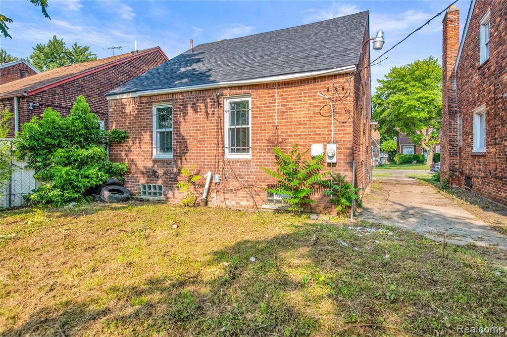 20441 Spencer Street, Detroit, MI 48234 — Photo 23