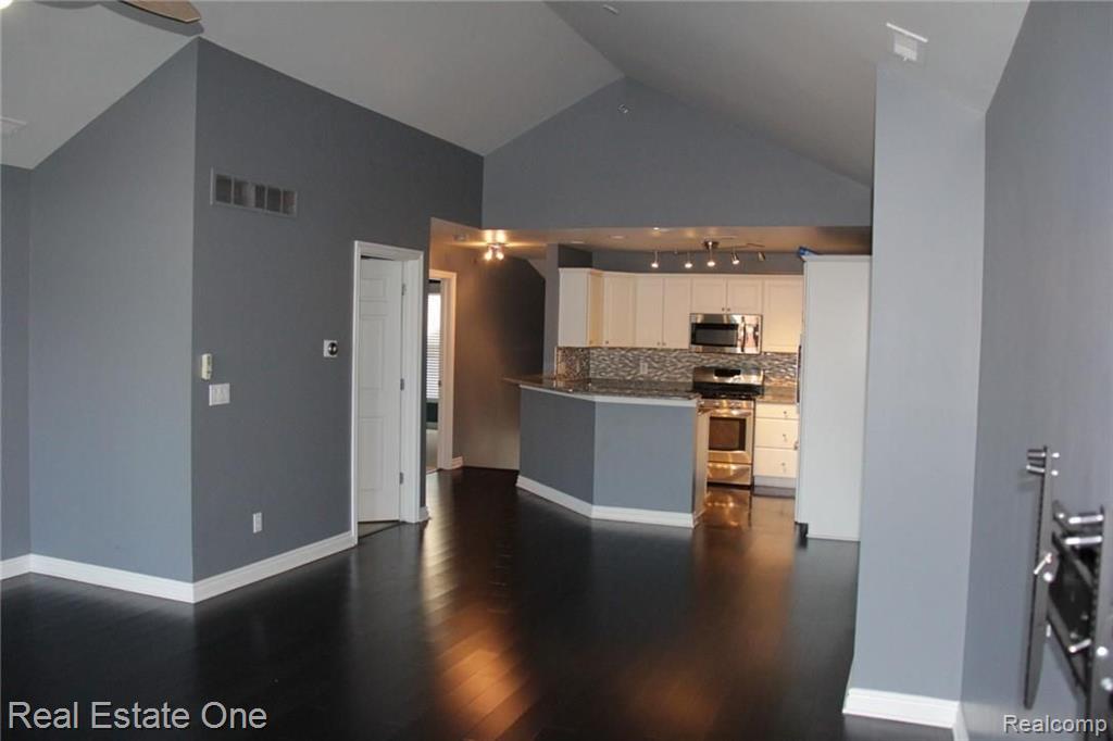 45435 N STONEWOOD Road, Canton, MI 48187 — Photo 11