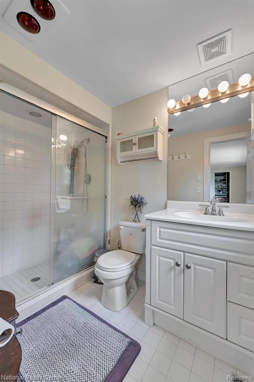 5450 Pocono Street, West Bloomfield, MI 48323 — Photo 40