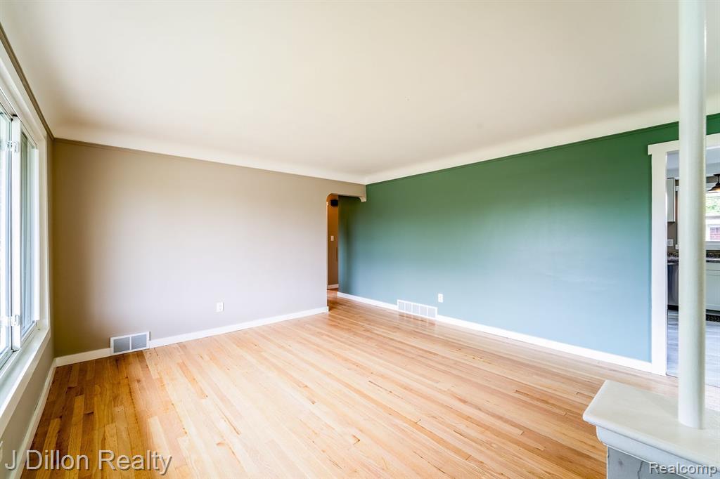 6639 SHARON Street, Garden City, MI — Photo 18