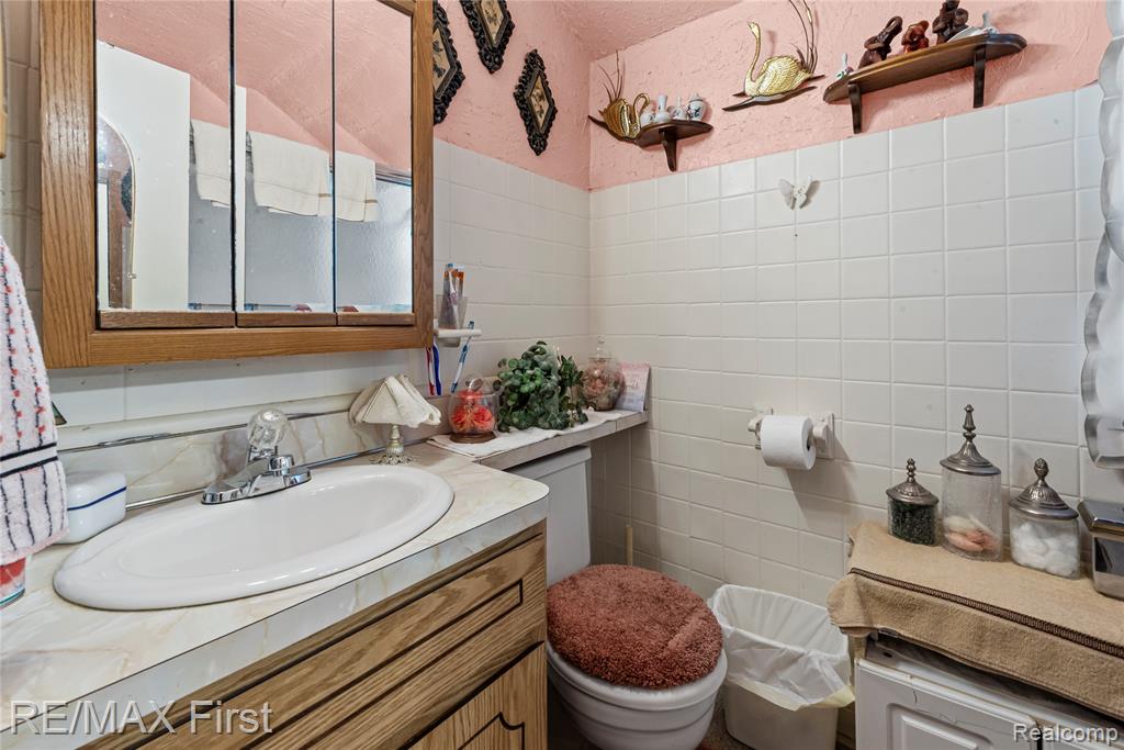 6829 John R Road, Troy, MI 48085 — Photo 17