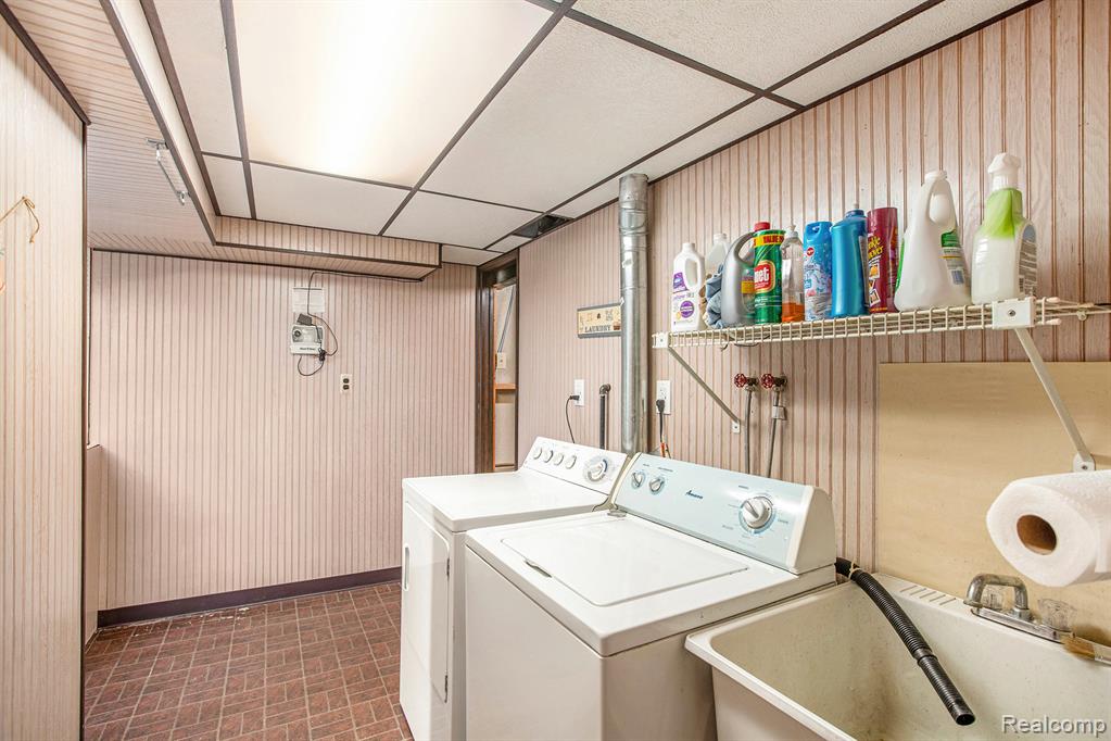 9704 Sil Street, Taylor, MI 48180 — Photo 30