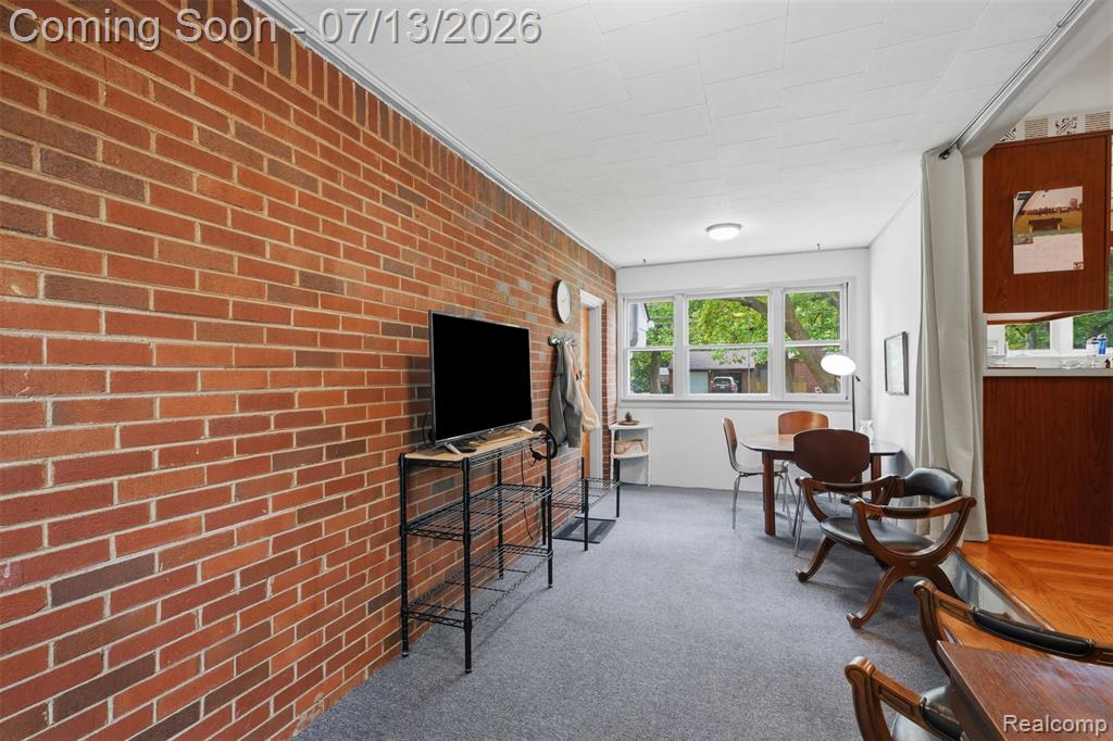 27704 California Drive NW, Lathrup Village, MI 48076 — Photo 9