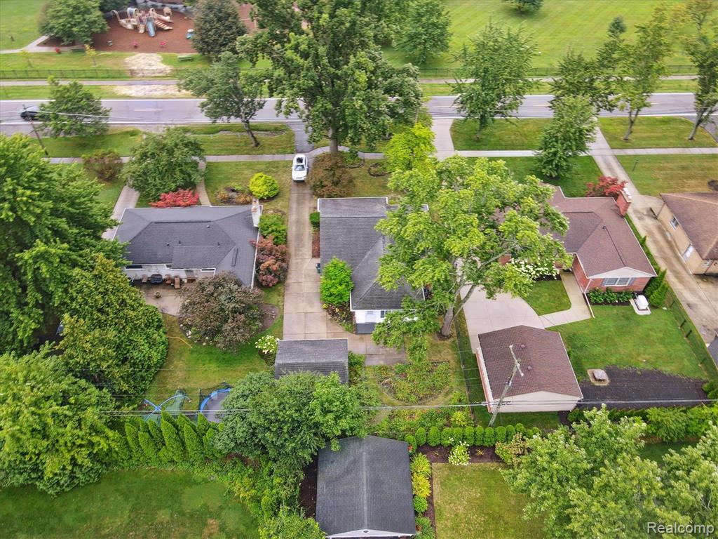 18870 Beverly Road, Beverly Hills, MI 48025 — Photo 42