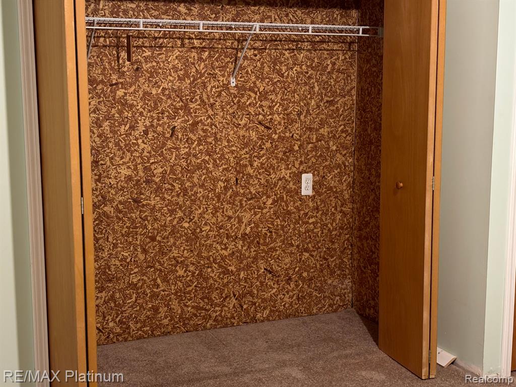 585 Snowfall Court, Howell, MI 48843 — Photo 29