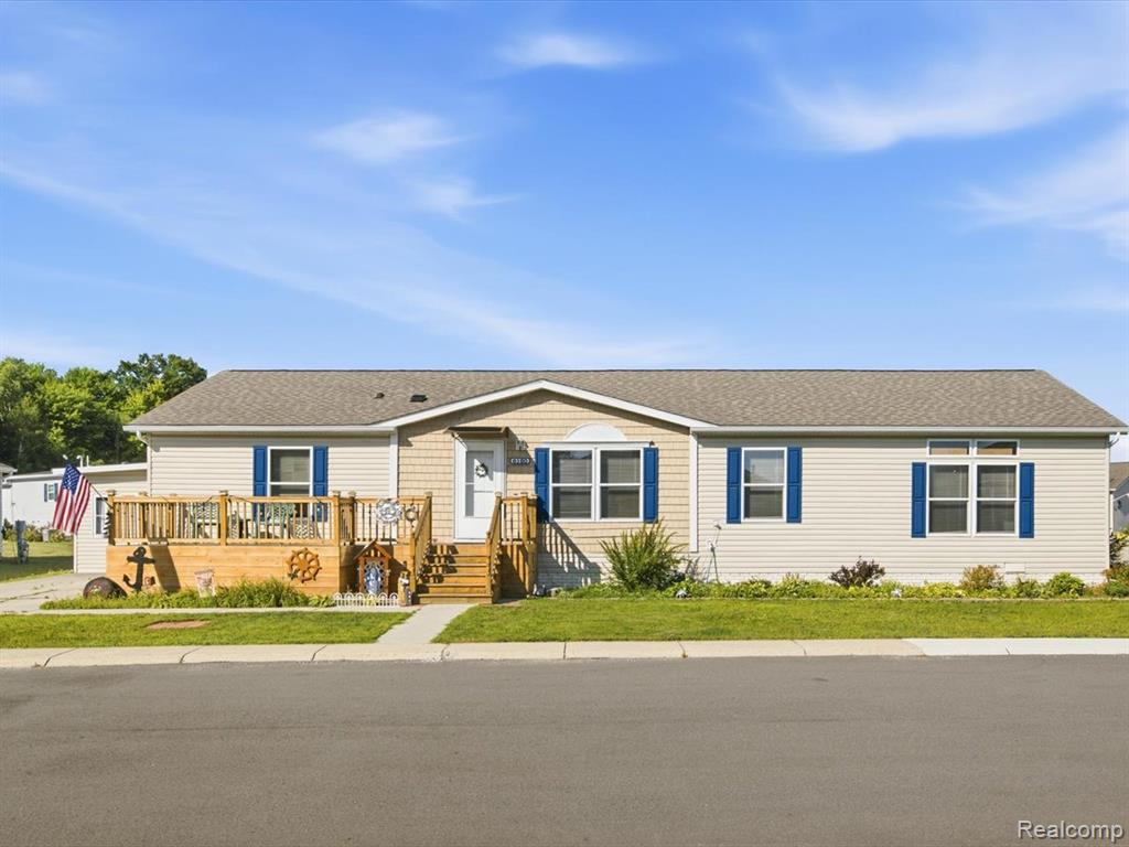 6180 Twin Lakes Drive, Port Huron, MI