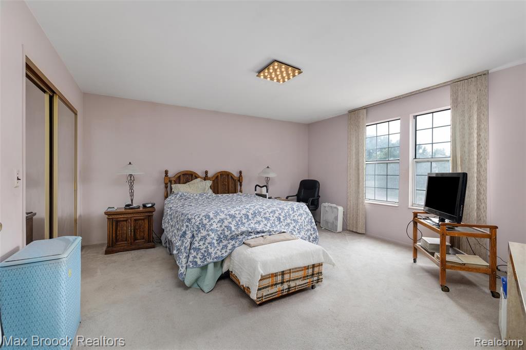5495 Kingsfield Drive, West Bloomfield, MI — Photo 20