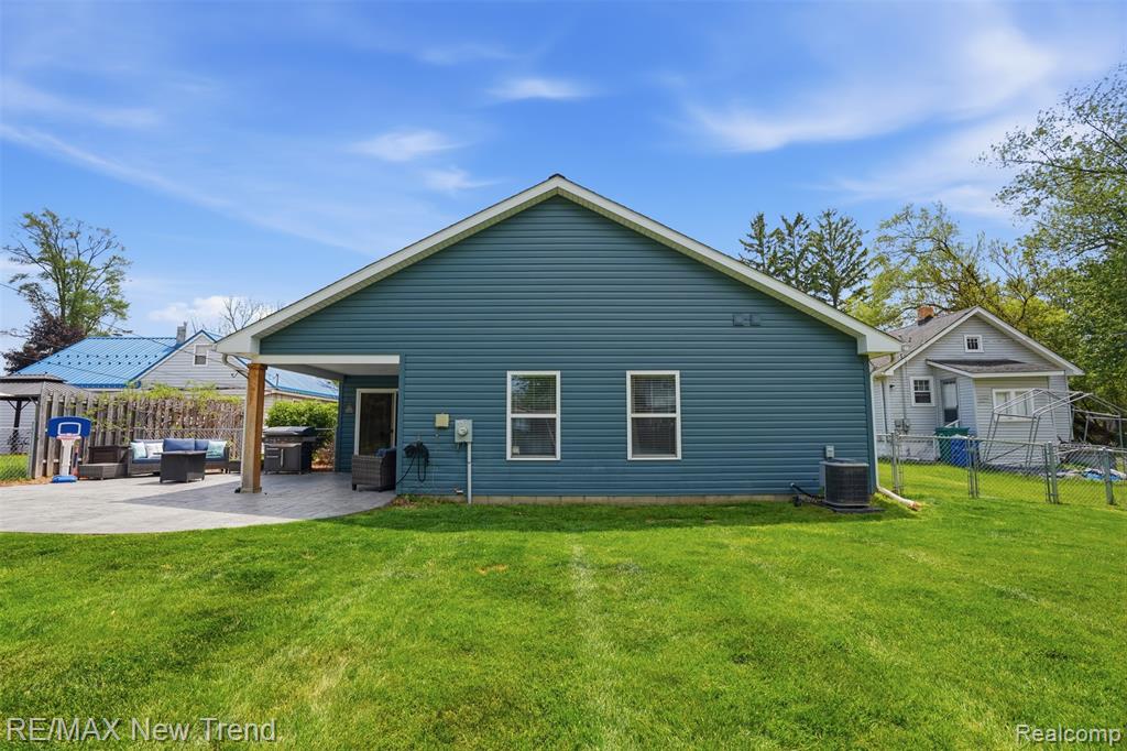 6070 Hackett, Waterford, MI 48327 — Photo 27