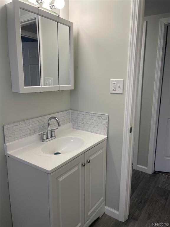 710 Melrose Street, Pontiac, MI 48340 — Photo 8