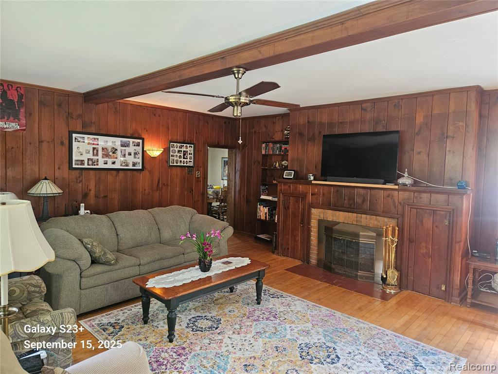 624 Hickory Street, Fenton, MI 48430 — Photo 27