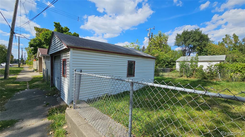6303 Grandmont Avenue, Detroit, MI 48228 — Photo 30