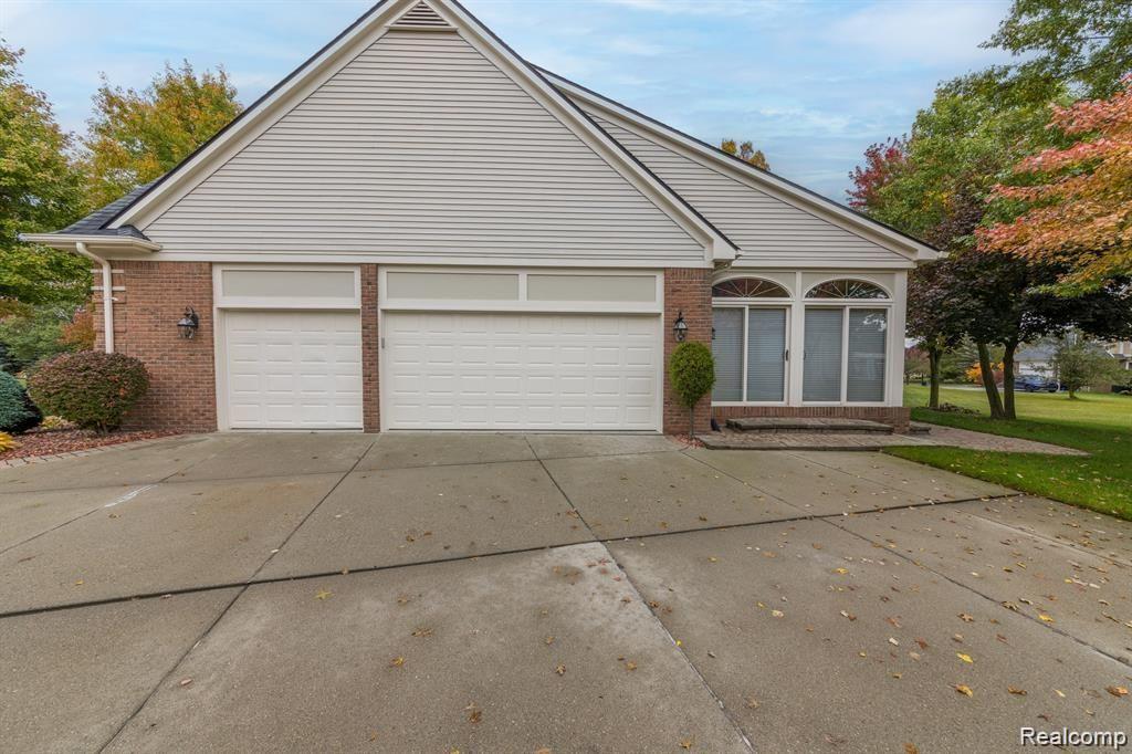 6959 KENNESAW Road, Canton, MI 48187 — Photo 42