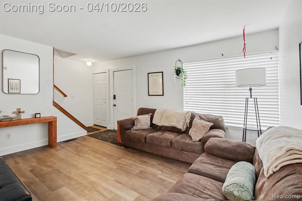 616 Rickett Road - Photo 3