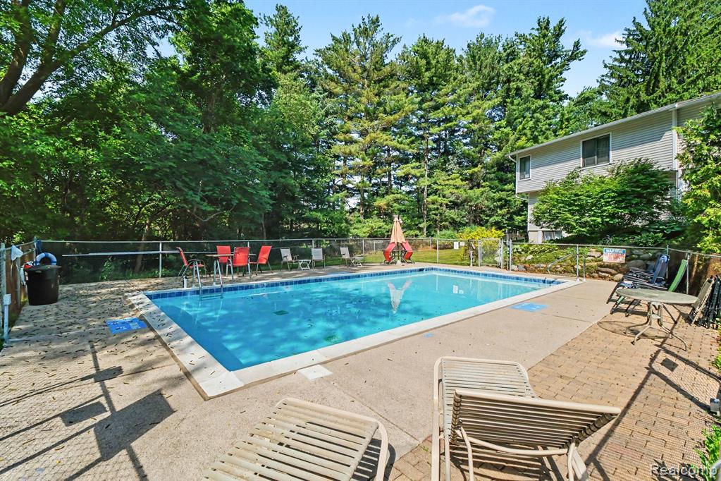 838 Corners Court, Orion, MI 48362 — Photo 15