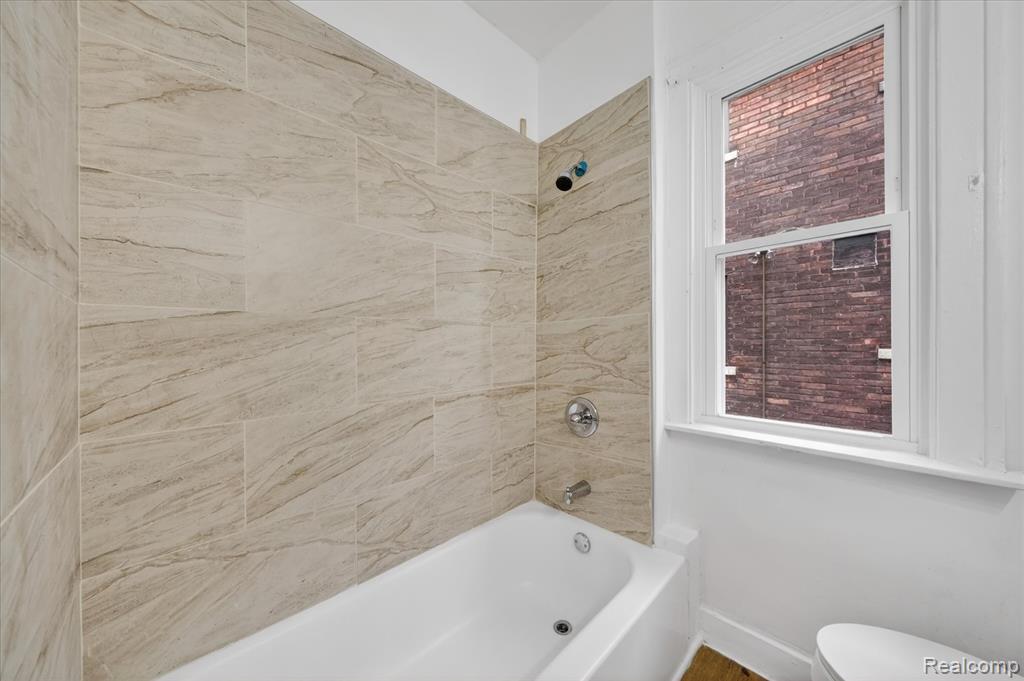 368 Piper Boulevard, Detroit, MI 48215 — Photo 17