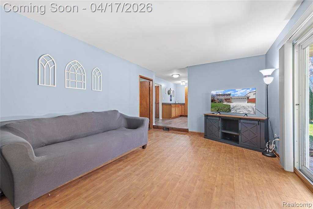 19534 Coachwood Road, Riverview, MI 48193 — Photo 21