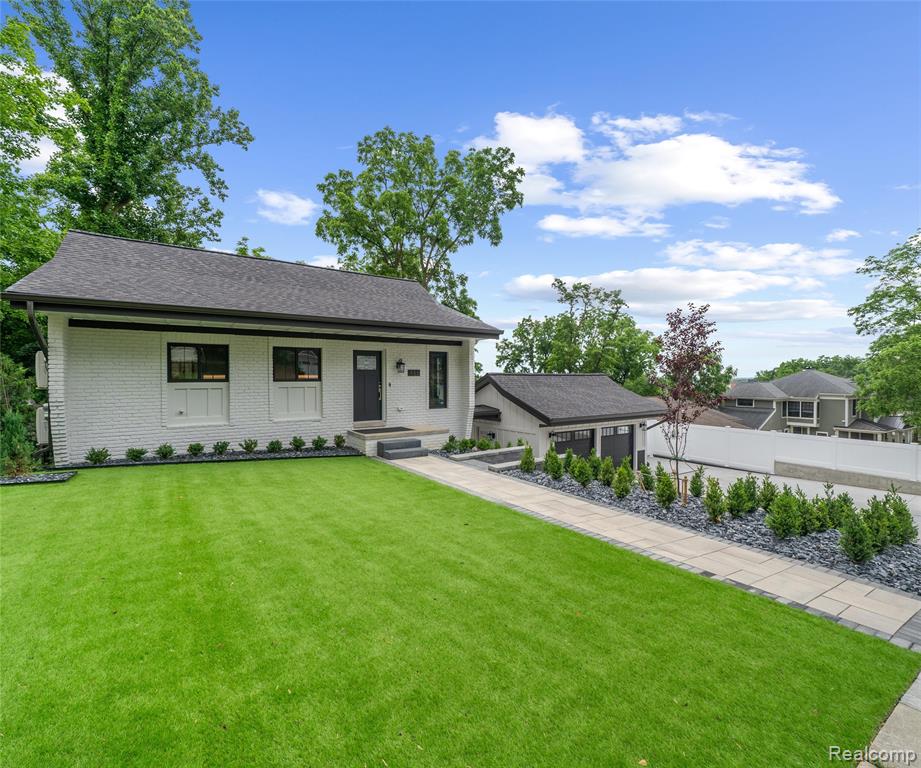 466 EAST Street, Northville, MI 48167 — Photo 23