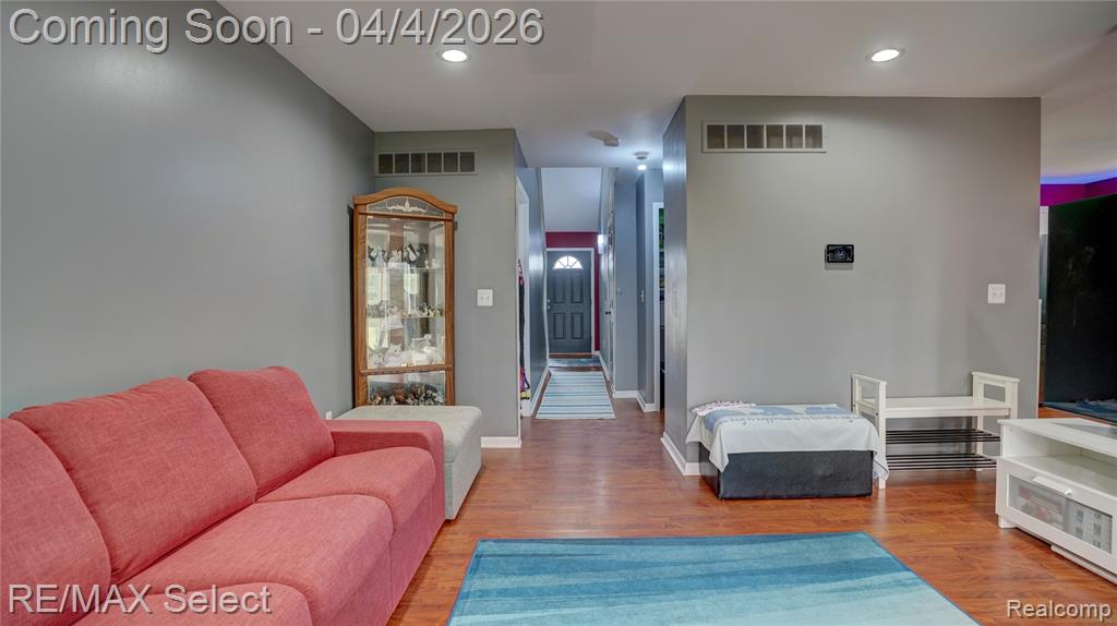 24004 Wilson Street, Grand Blanc, MI 48439 — Photo 23