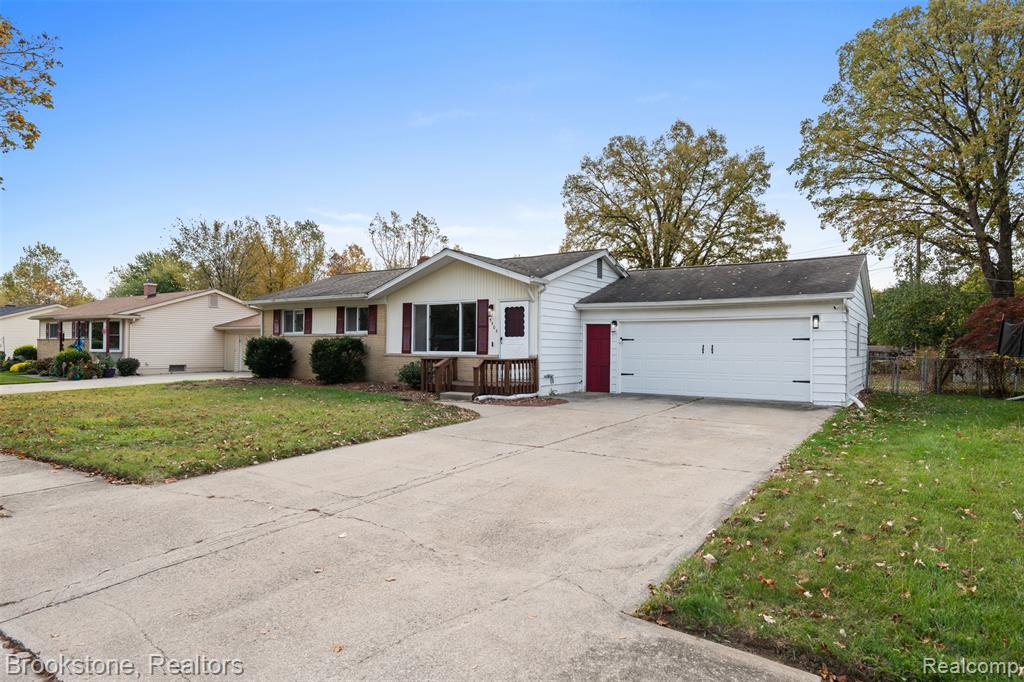 5503 Westchester Drive, Flint, MI 48532 — Photo 2