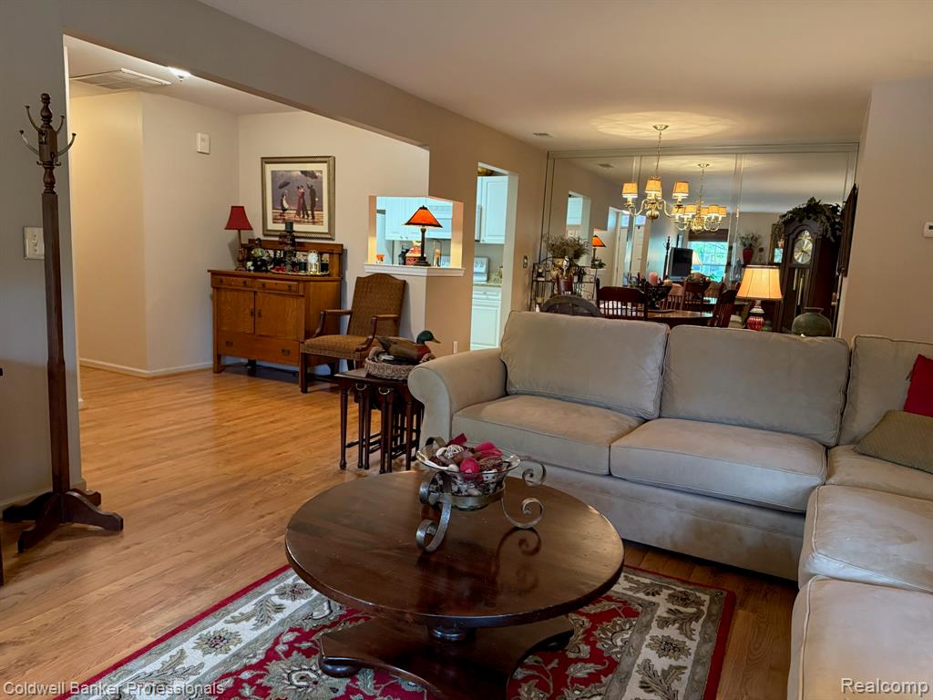 5349 Brookemonte Circle, Rochester, MI 48306 — Photo 9