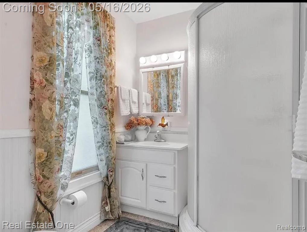 108 College Street, Holly, MI 48442 — Photo 10