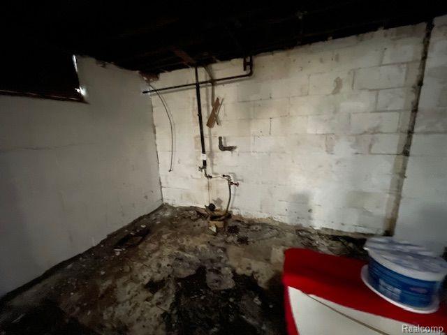 9961 RUTLAND Street, Detroit, MI 48227 — Photo 13
