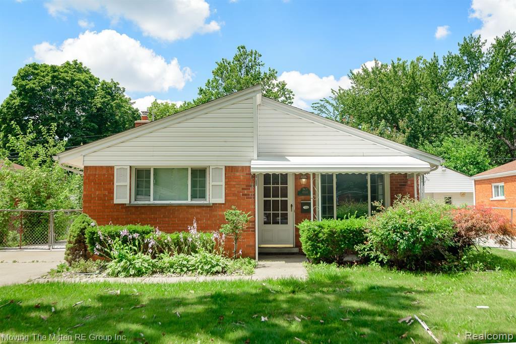4666 ROOSEVELT Boulevard, Dearborn Heights, MI 48125 — front exterior