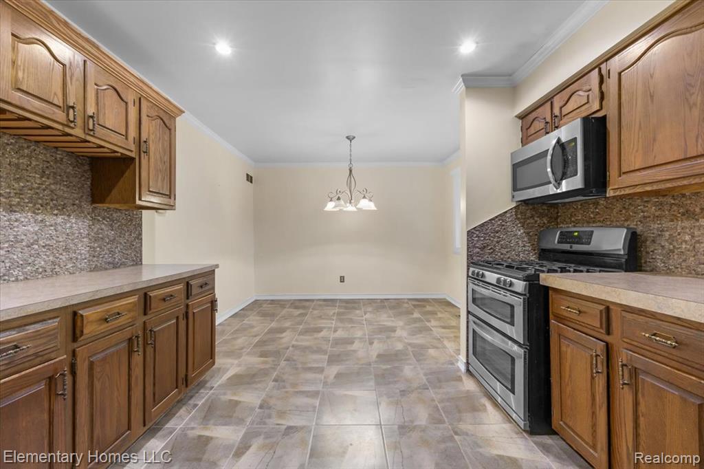 4879 Stoddard Drive, Troy, MI 48085 — Photo 10