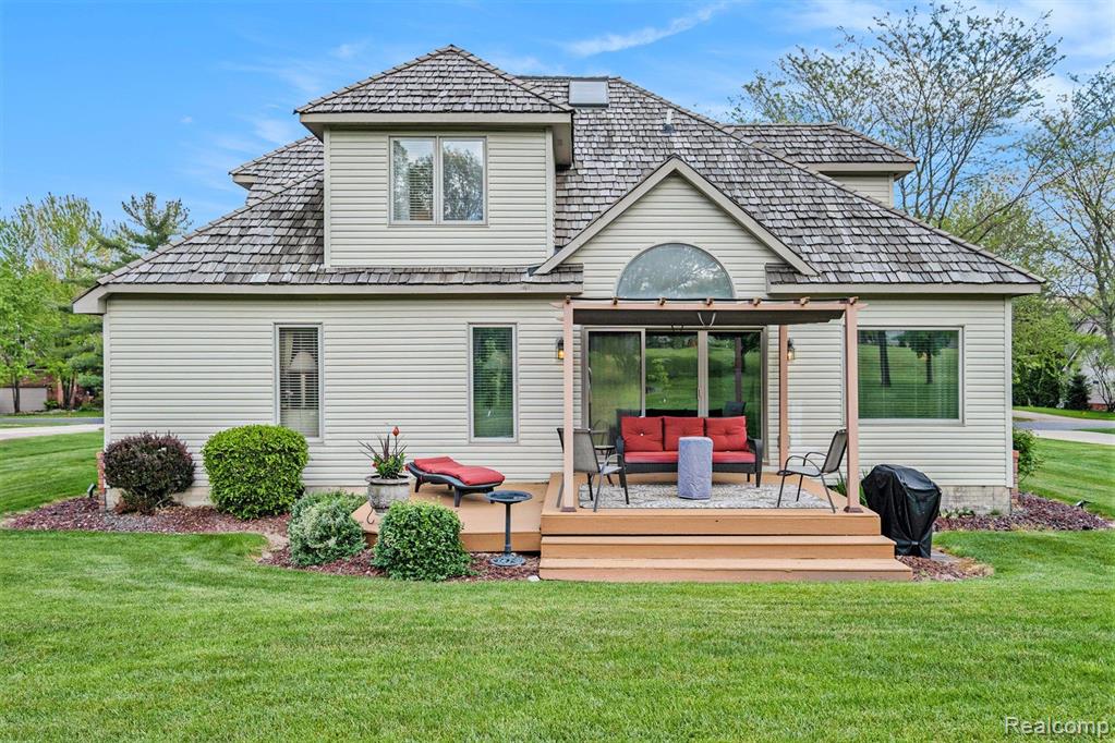 16480 DUSKLIGHT Drive, Fenton, MI 48430 — Photo 29