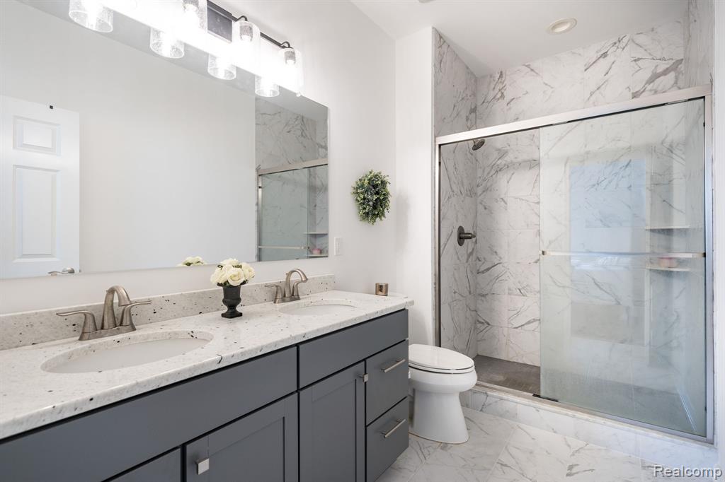 24737 Arbor Court, Macomb, MI 48042 — Photo 14