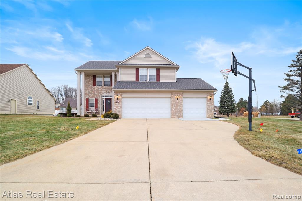 4028 Grand Oaks Court, Burton, MI 48519 — front exterior