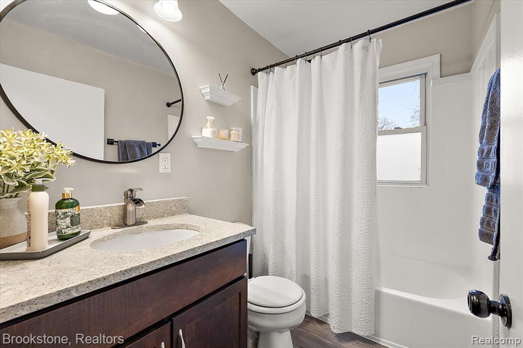 2281 Dexter Road, Auburn Hills, MI 48326 — Photo 13
