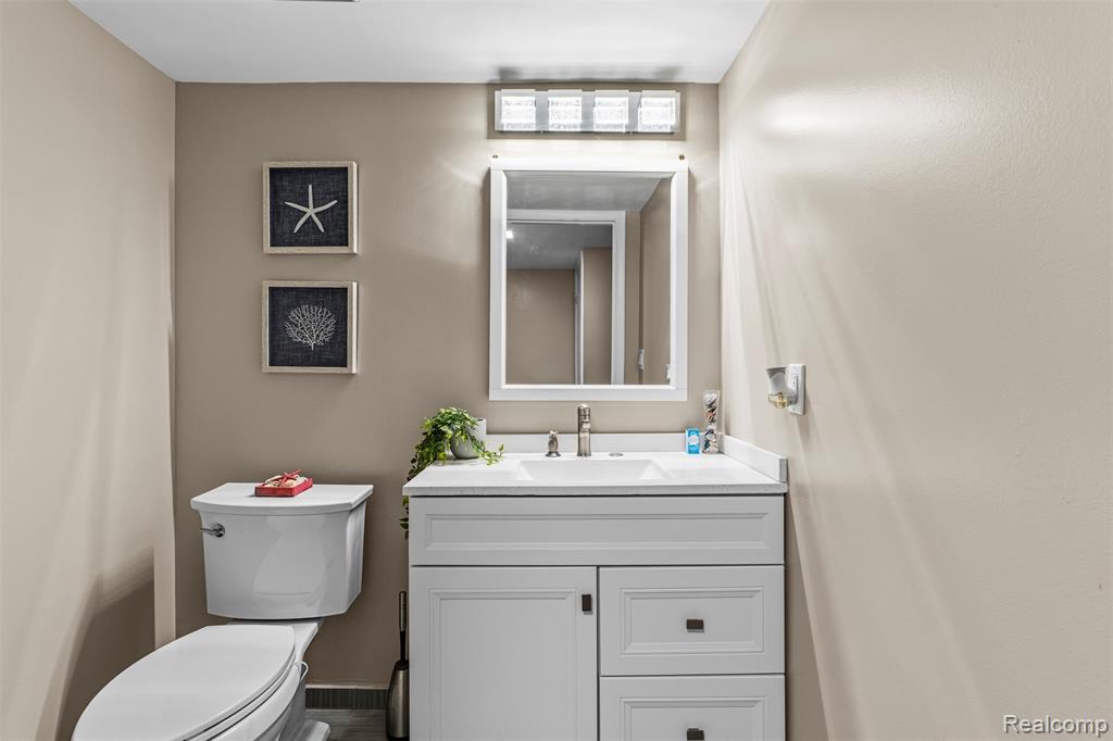 42258 Norwood Court, Wayne, MI 48167 — Photo 10