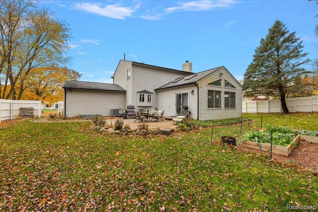 480 Timberwood Trail, Ortonville, MI 48462 — Photo 6