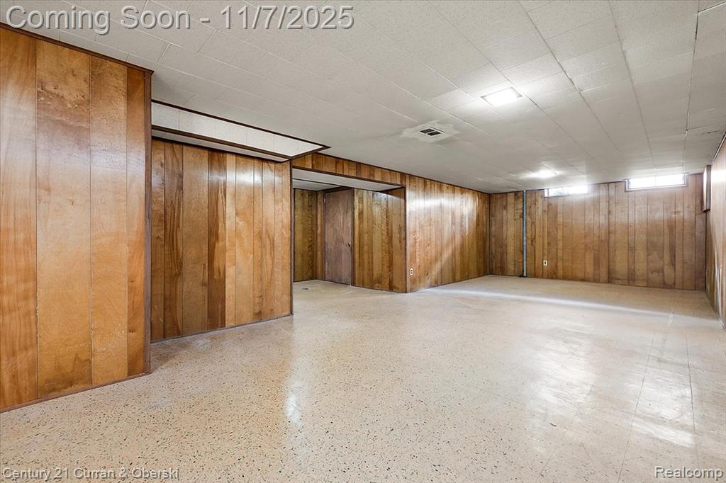 878 Brooklawn Drive, Troy, MI 48084 — Photo 27