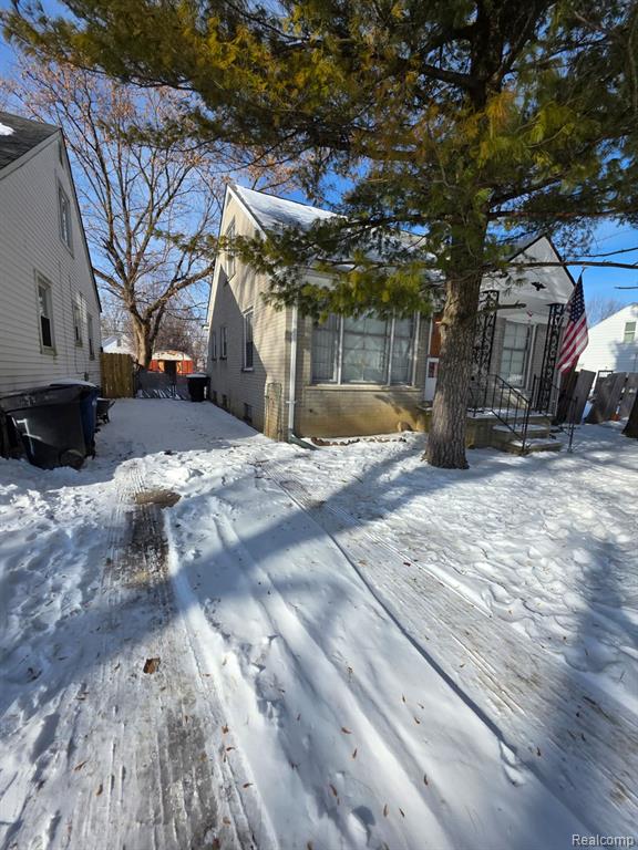 7653 Warwick Street, Detroit, MI 48228 — Photo 2