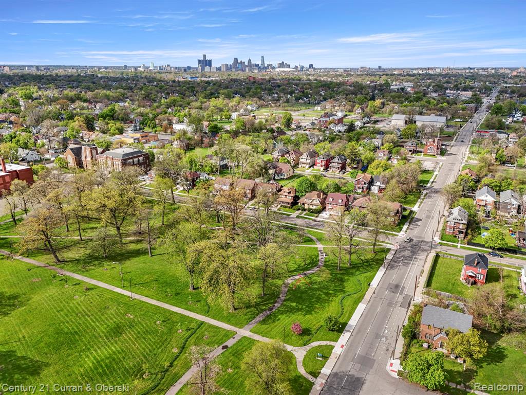4815 Iroquois Street, Detroit, MI 48214 — Photo 52