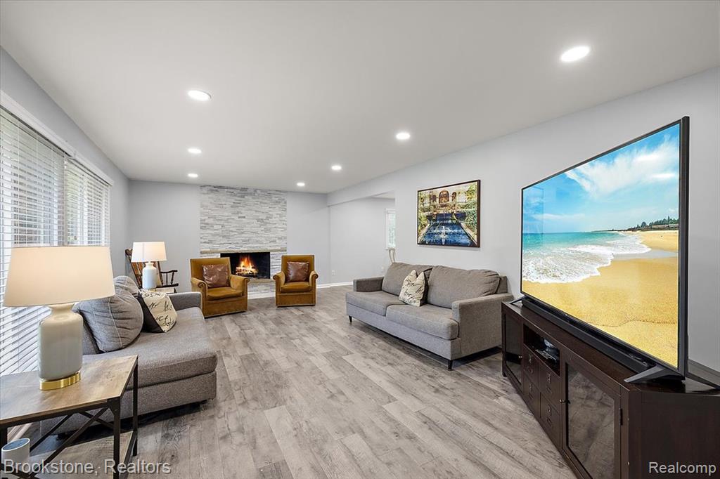 711 Hickory Heights Drive, Bloomfield Hills, MI 48304 — Photo 5