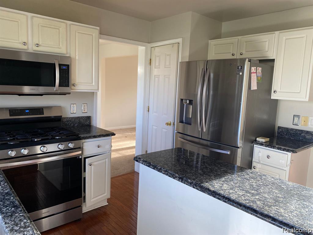 4762 Sherwood Circle, Canton, MI 48188 — Photo 6