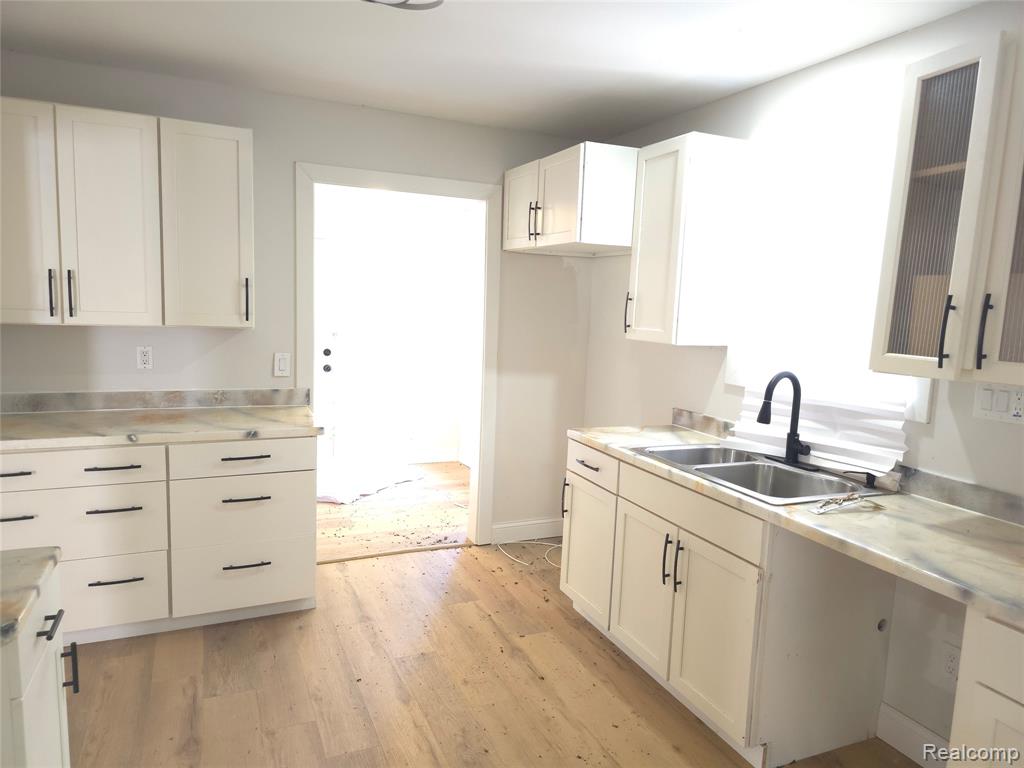 4360 Buckingham Avenue, Detroit, MI 48224 — Photo 13