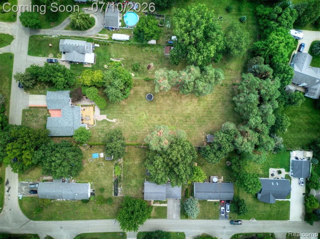 800 Hinford Avenue, Lake Orion, MI 48362 — Photo 33