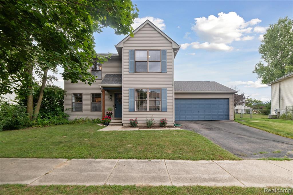 729 Cricket Crossing, Pinckney, MI 48169 — Photo 2