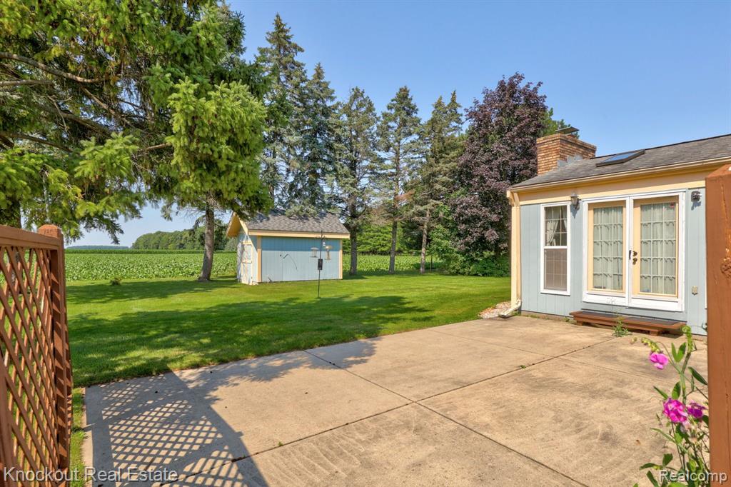 858 Zehnder Drive, Frankenmuth, MI 48734 — Photo 41