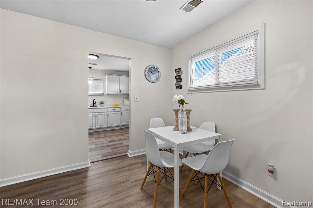577 Brandt Street, Garden City, MI — Photo 14