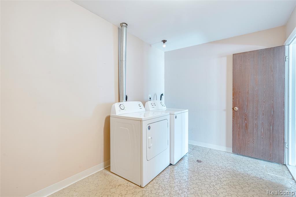 27845 Berrywood Lane, Farmington, MI 48334 — Photo 15