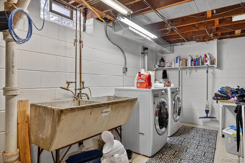 3 Adams Lane, Dearborn, MI 48120 — Photo 48