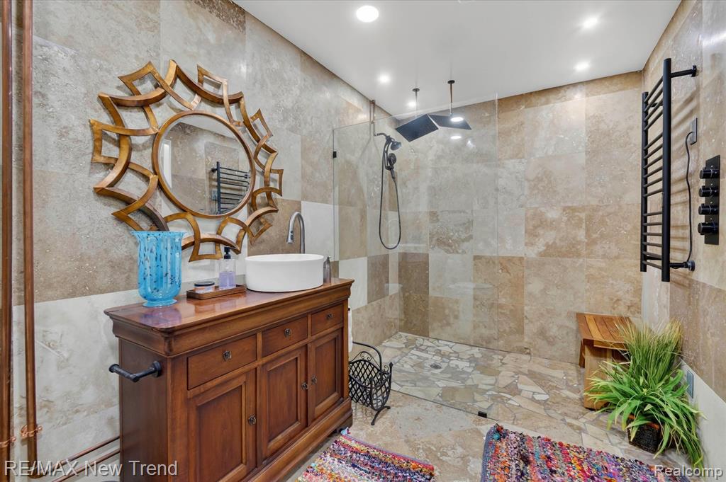 5721 Coralwood Court, Commerce Twp, MI 48382 — Photo 42