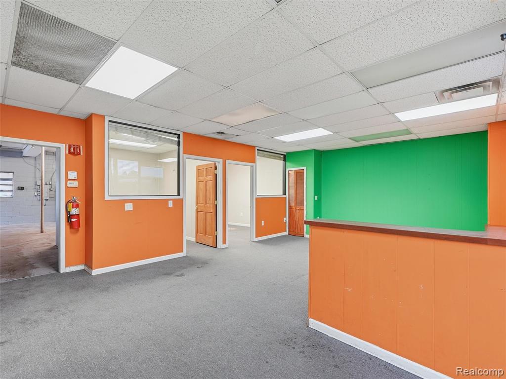 832 W 11 Mile Road, Madison Heights, MI 48071 — Photo 17