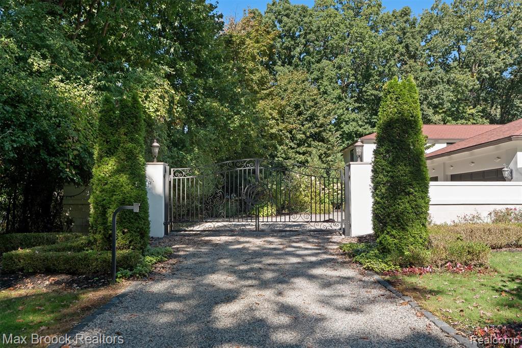5190 Clarendon Crest Street, Bloomfield Hills, MI 48302 — Photo 92