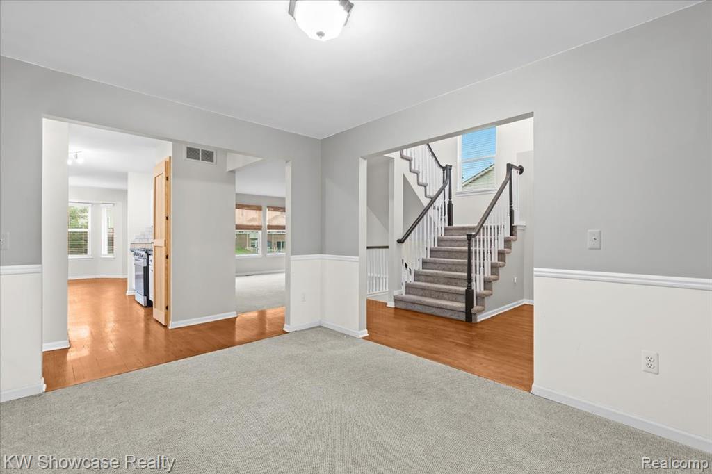 4254 Warrington Drive, Wixom, MI 48393 — Photo 5